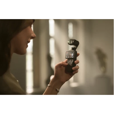 Камера со стабилизатором DJI OSMO Pocket 4 Creator Combo